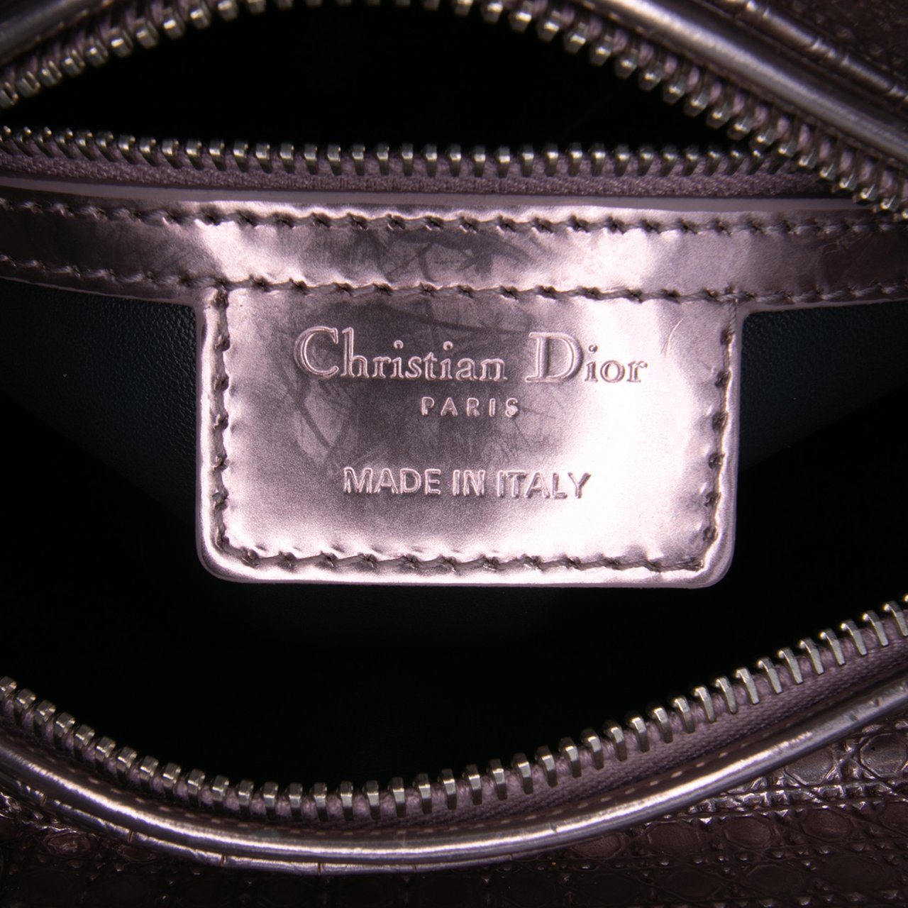 Dior Medium Metallic Patent Microcannage Lady Dior Roze