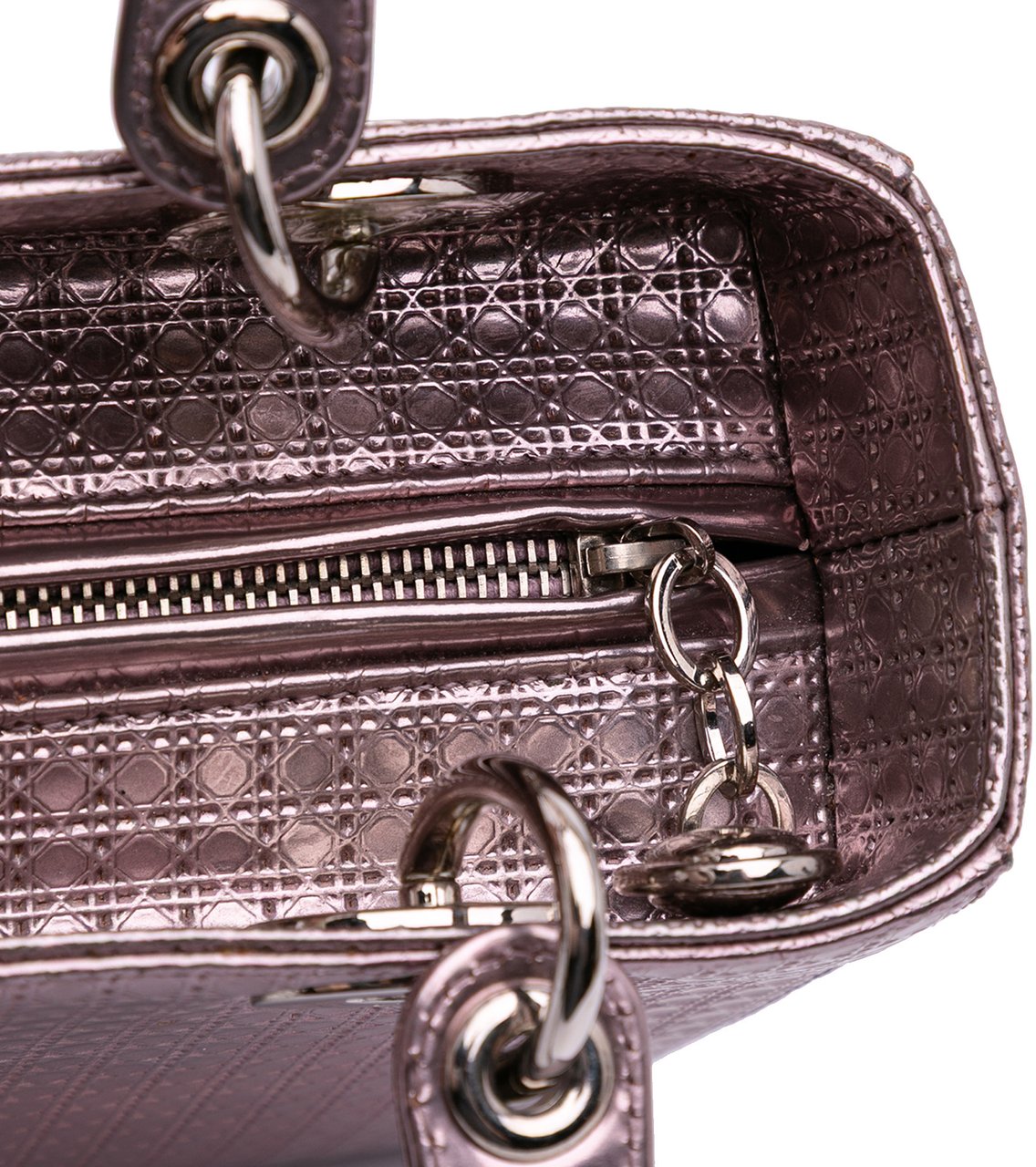 Dior Medium Metallic Patent Microcannage Lady Dior Roze