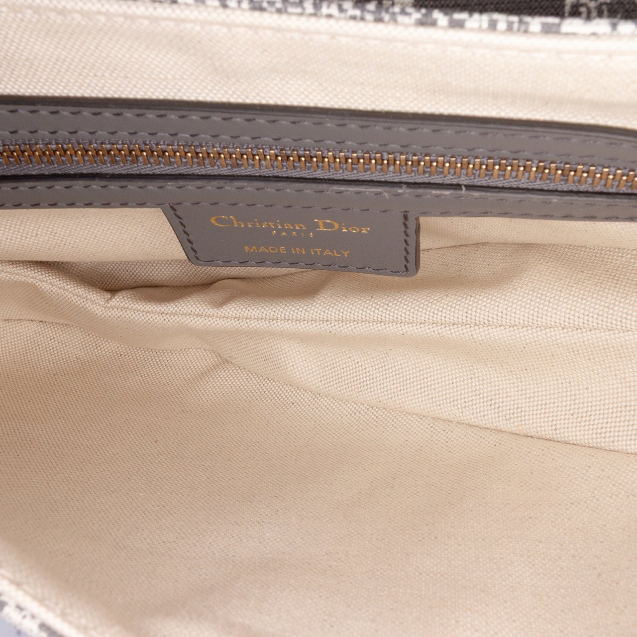 Dior Canvas Reverse Embroidered Toile De Jouy Saddle Bag Grijs