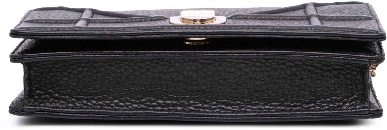 Dior Grained Calfskin Diorama Wallet on Chain Zwart
