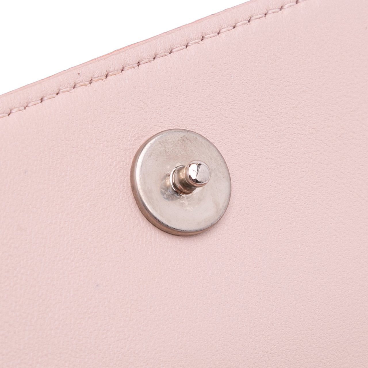 Dior Metallic Ceramic Effect Deerskin Diorama Wallet on Chain Goud