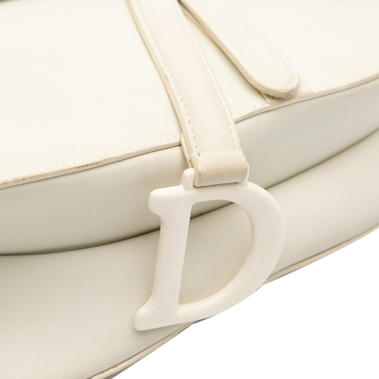 Dior Ultra Matte Calfskin Saddle Bag Wit