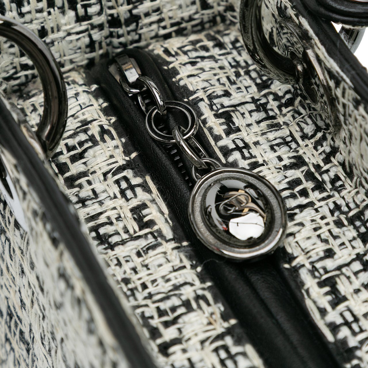 Dior Medium Tweed Lady Dior Wit