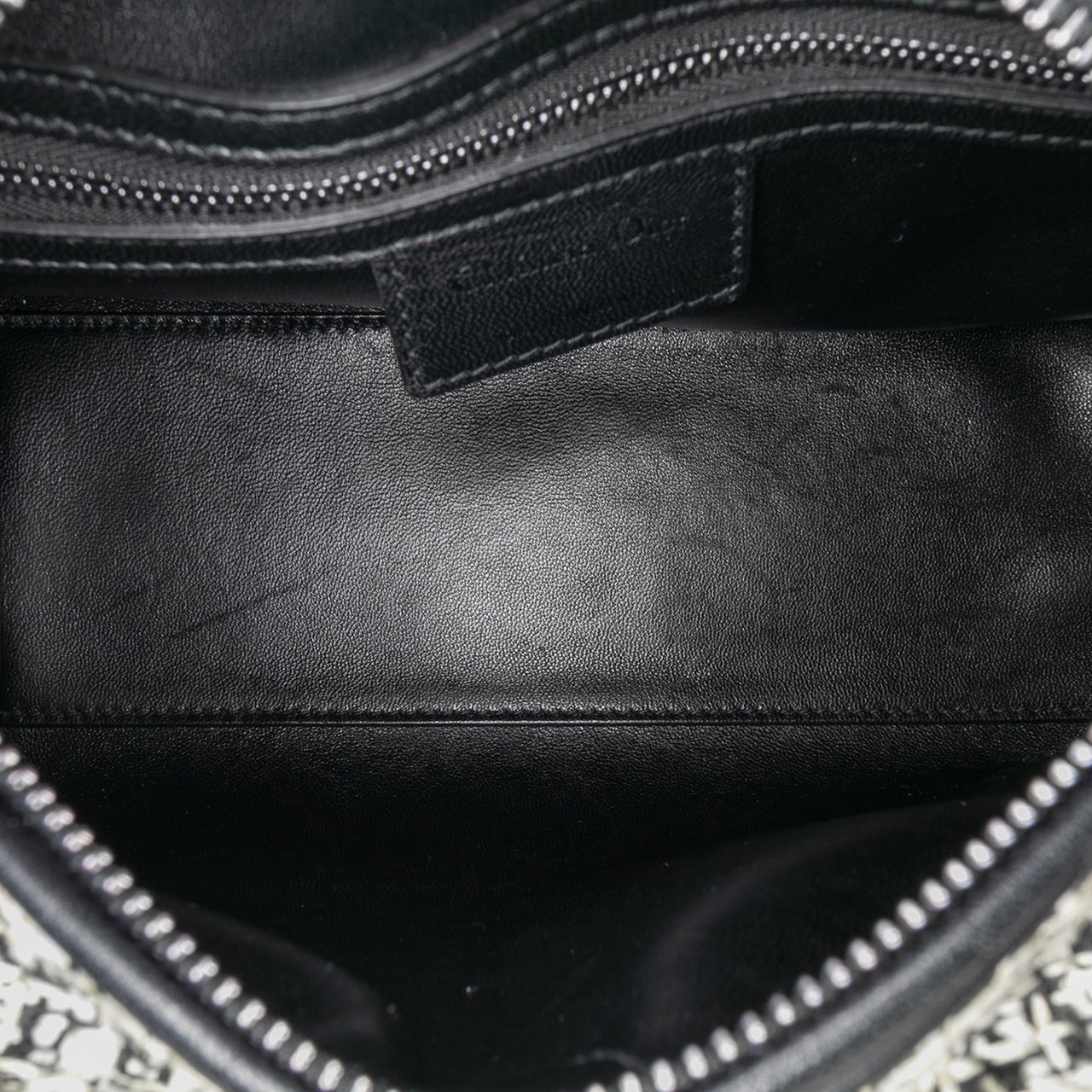 Dior Medium Tweed Lady Dior Wit