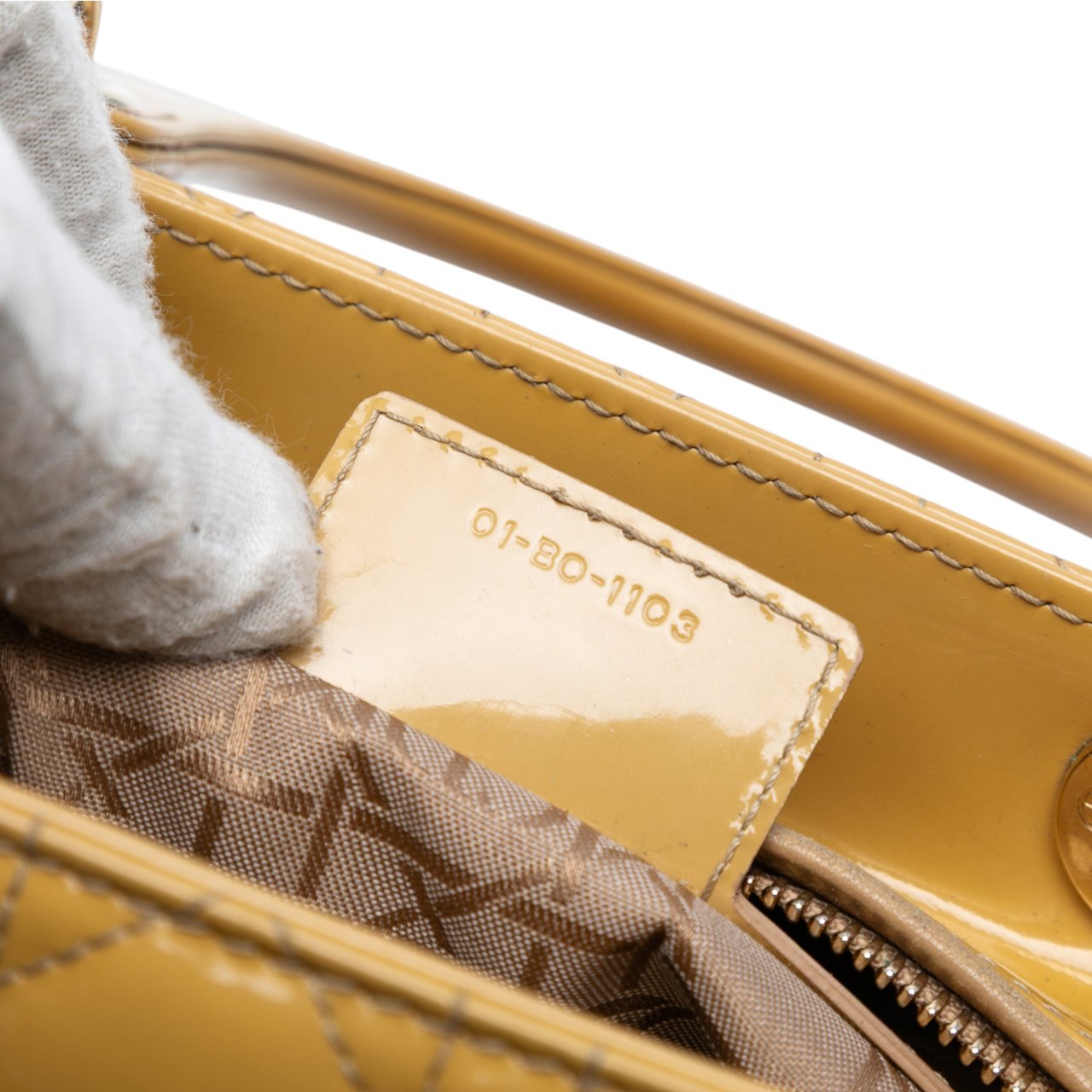 Dior Medium Patent Cannage Lady Dior Geel