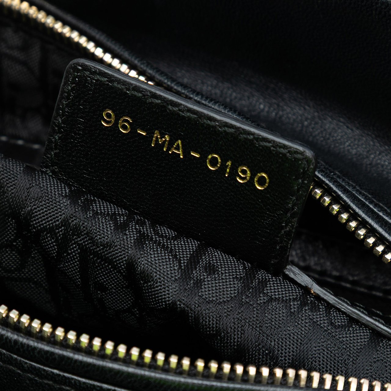 Dior Medium Lambskin Cannage Pearl Lady Dior Zwart
