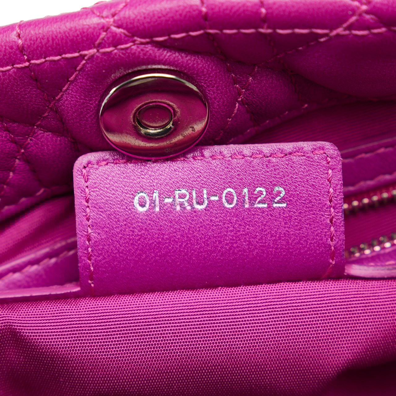 Dior Medium Lambskin Cannage Lady Dior Soft Shopping Tote Roze