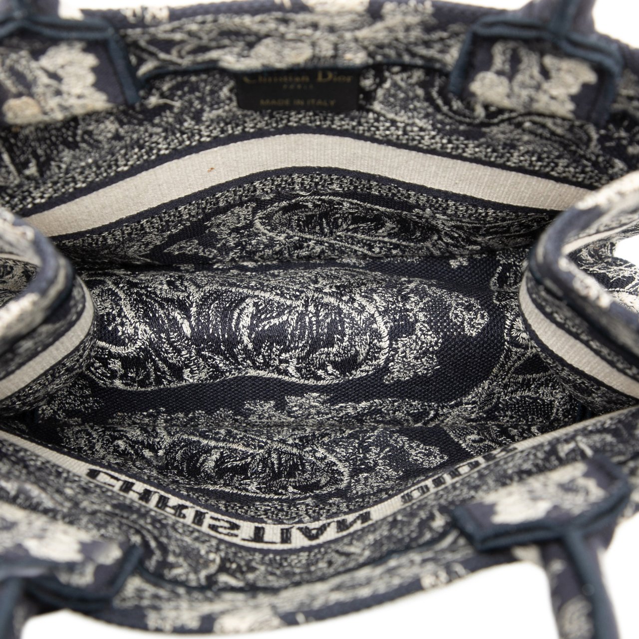 Dior Small Canvas Embroidered Reverse Dioriviera Toile De Jouy Book Tote Blauw