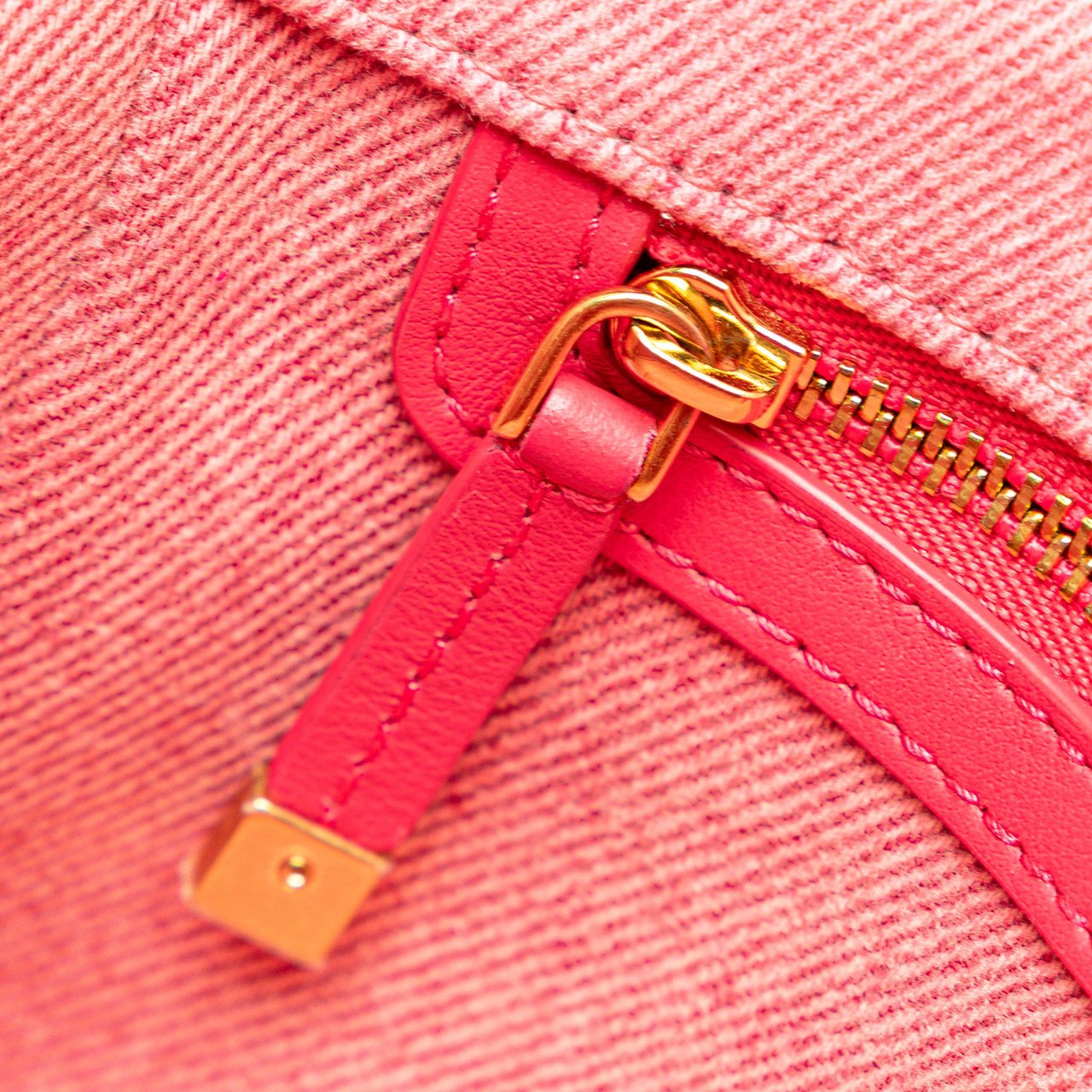 Dior Medium Denim Macrocannage Caro Bag Roze