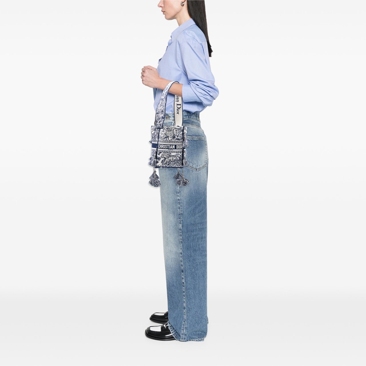 Dior Canvas Embroidered Toile De Jouy D Bubble Bucket Bag Blauw