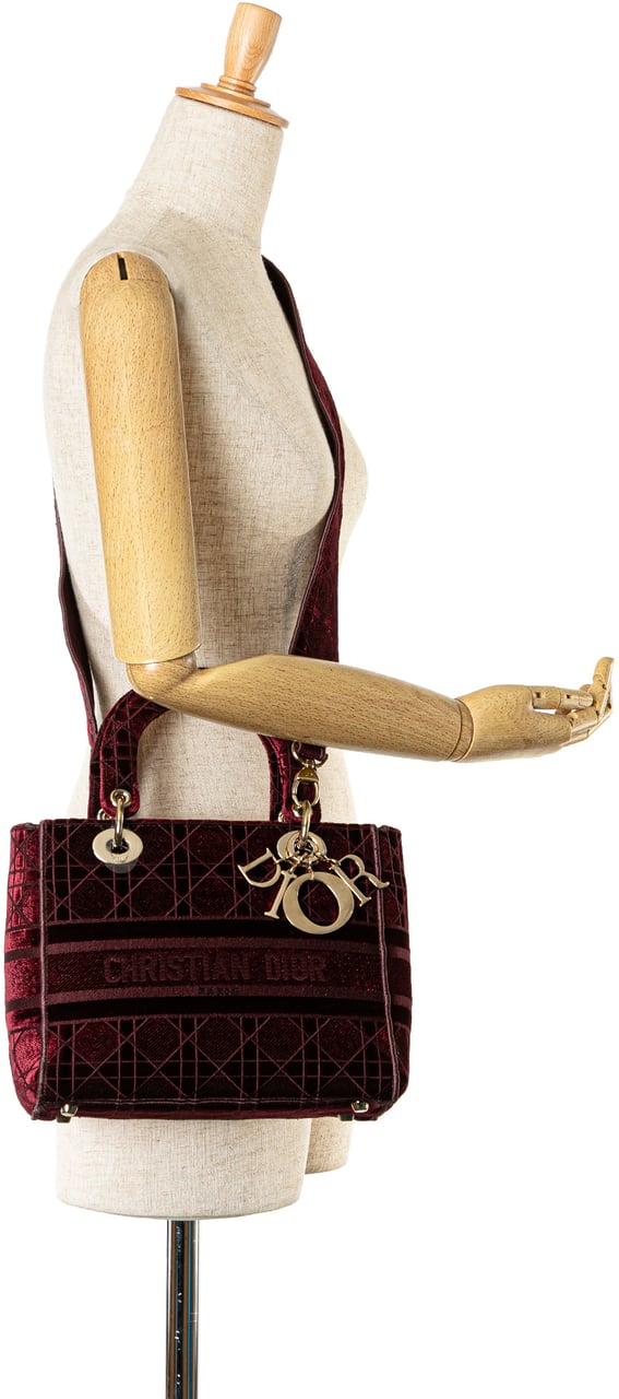 Dior Medium Velvet Cannage Lady D Lite Rood