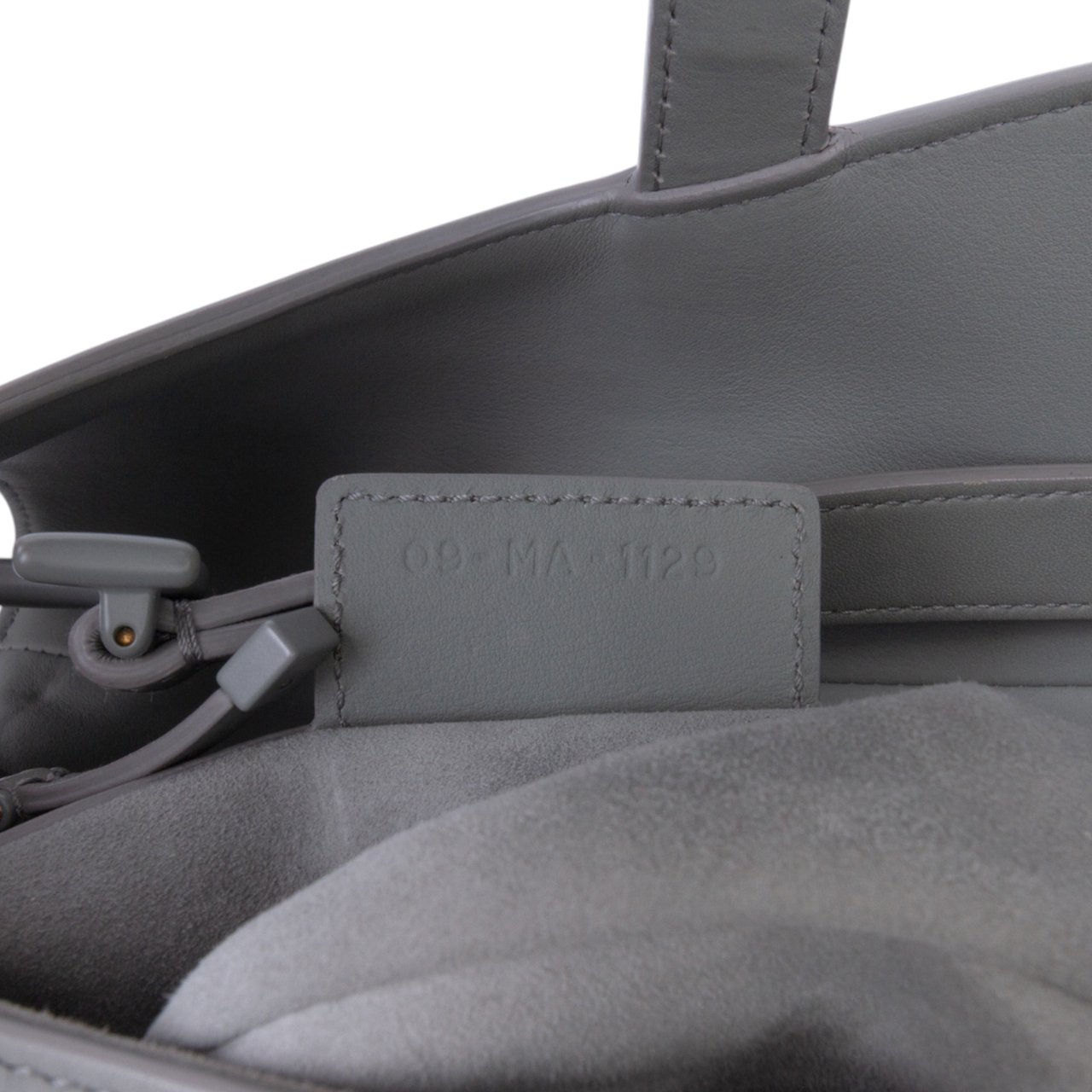 Dior Ultra Matte Calfskin Saddle Bag Grijs