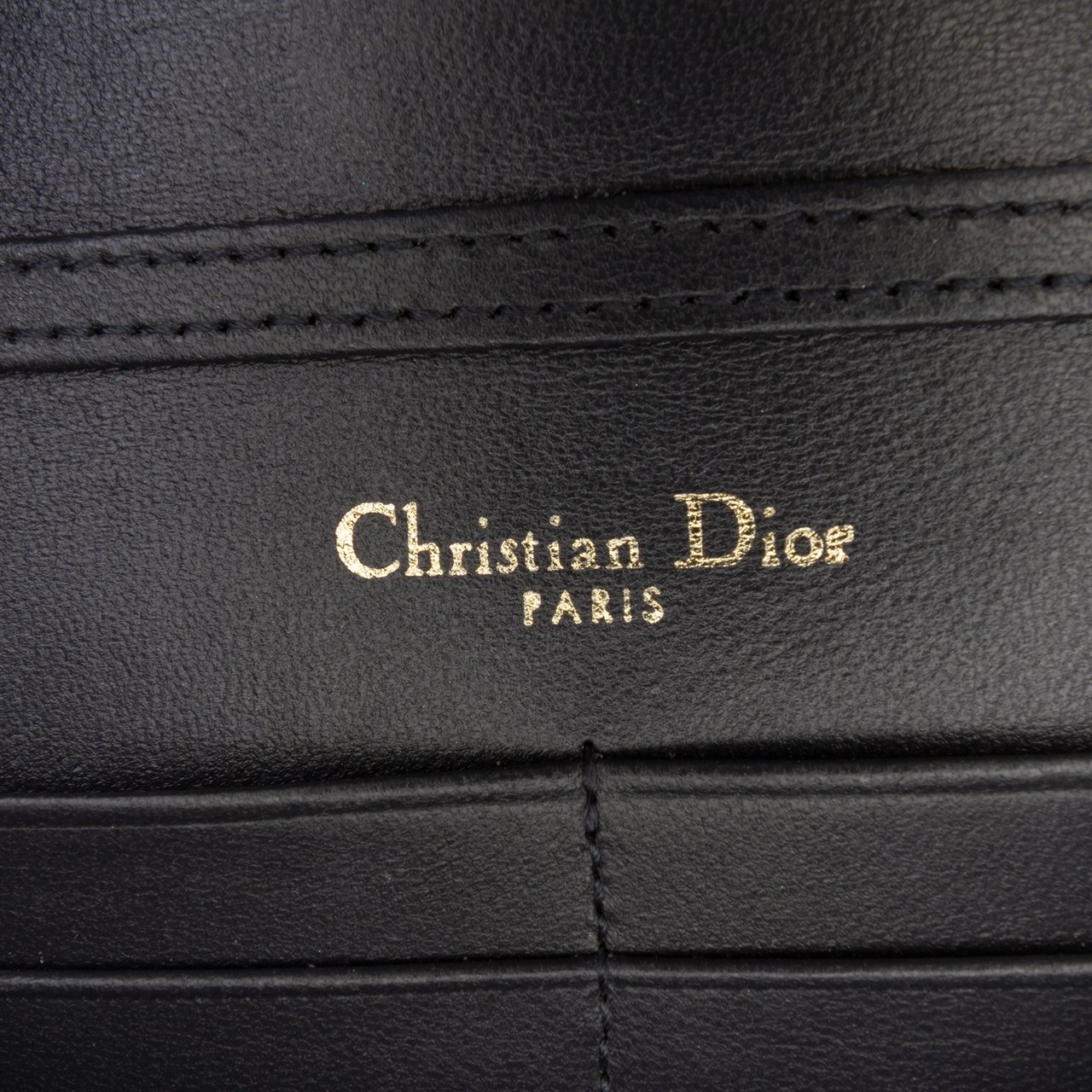 Dior Patent Microcannage Diorama Wallet on Chain Zwart