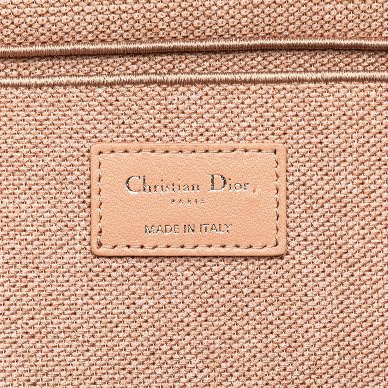 Dior Mesh Embroidered Diortravel Vanity Case Roze