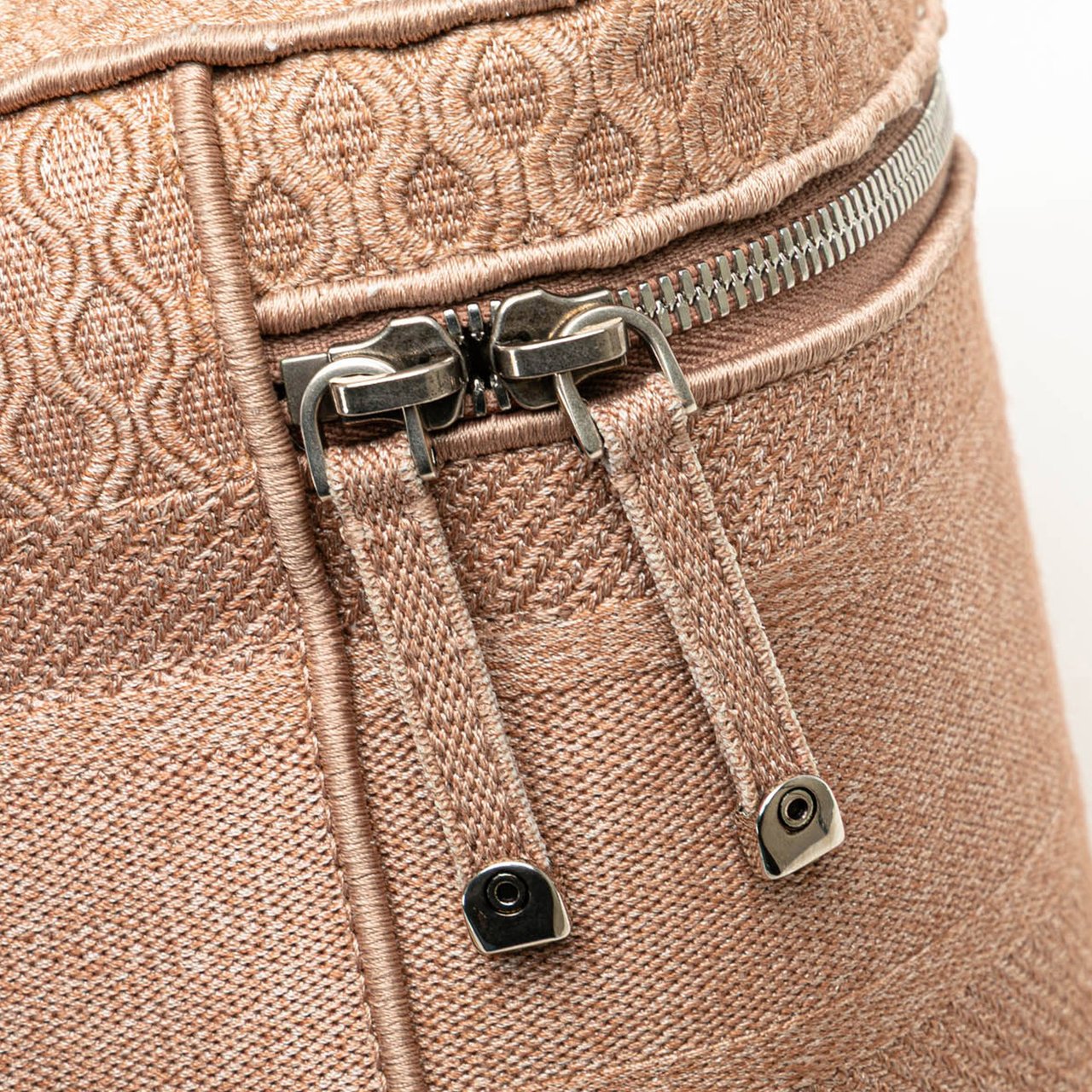 Dior Mesh Embroidered Diortravel Vanity Case Roze
