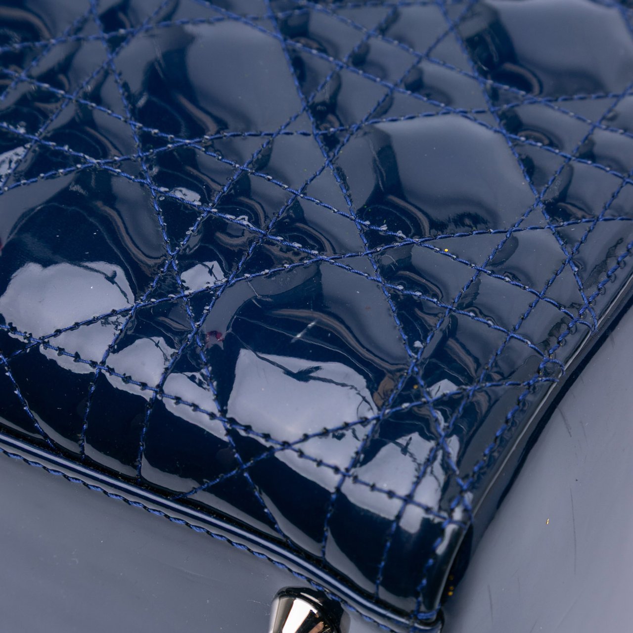 Dior Large Patent Cannage Lady Dior Blauw