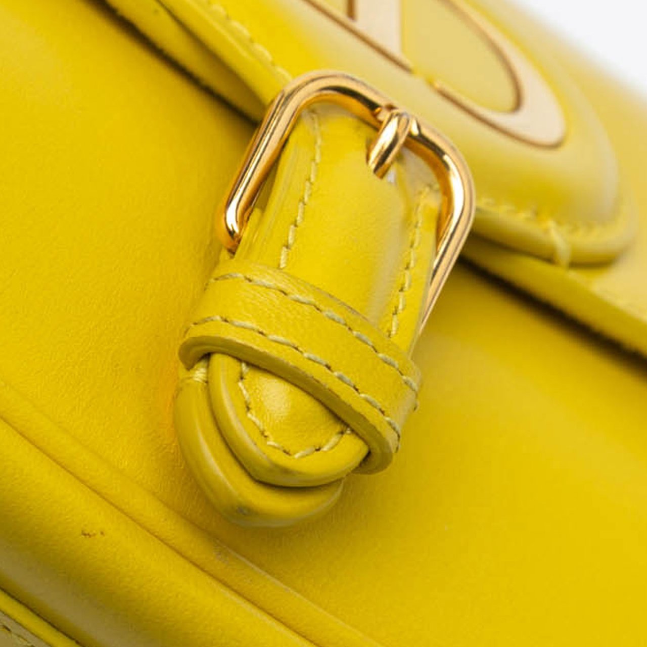 Dior Calfskin Bobby East West Crossbody Geel