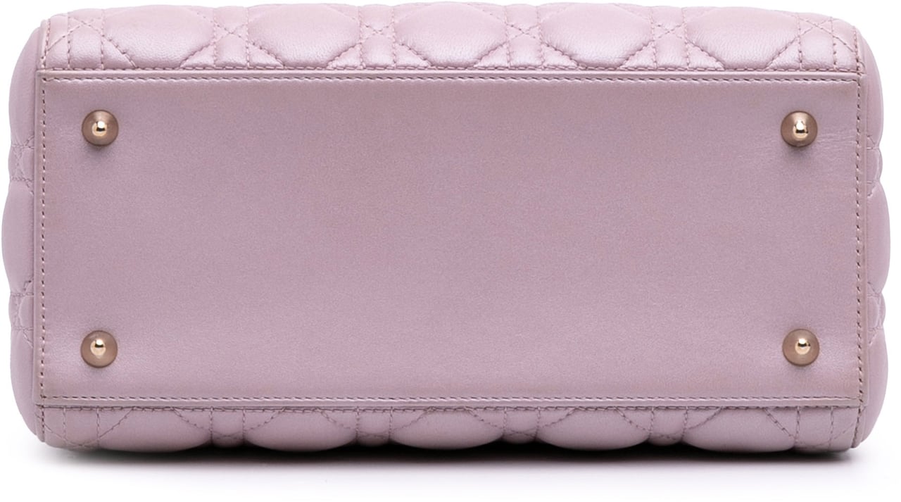 Dior Medium Pearlescent Lambskin Cannage Lady Dior Roze