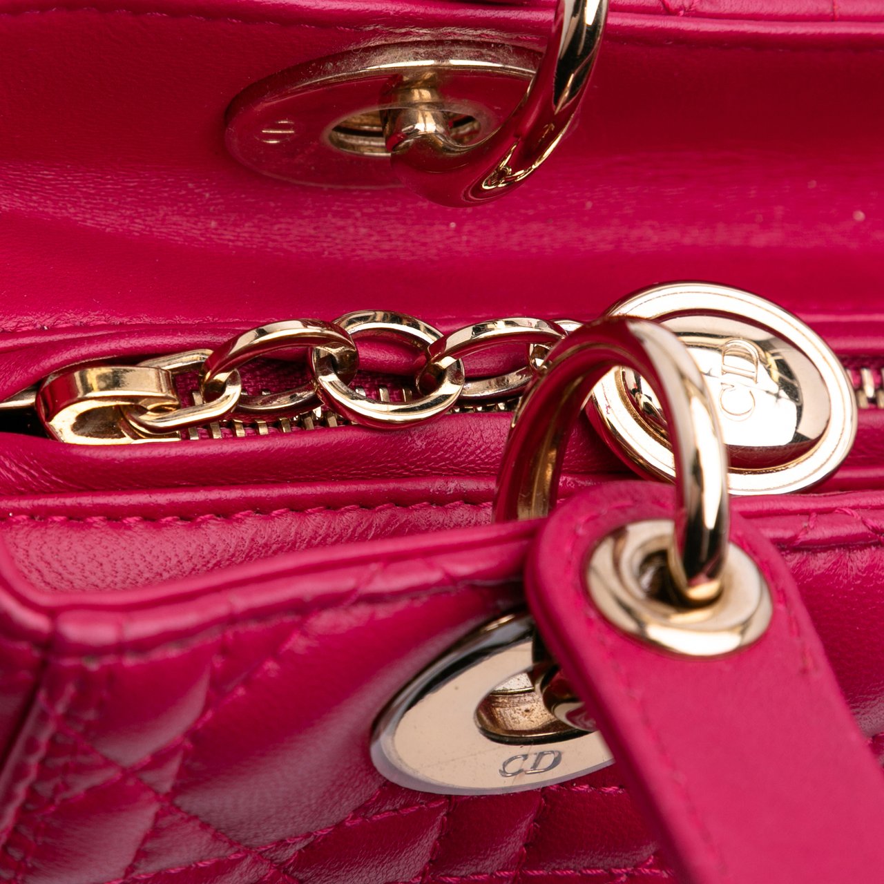 Dior Medium Lambskin Cannage Lady Dior Roze