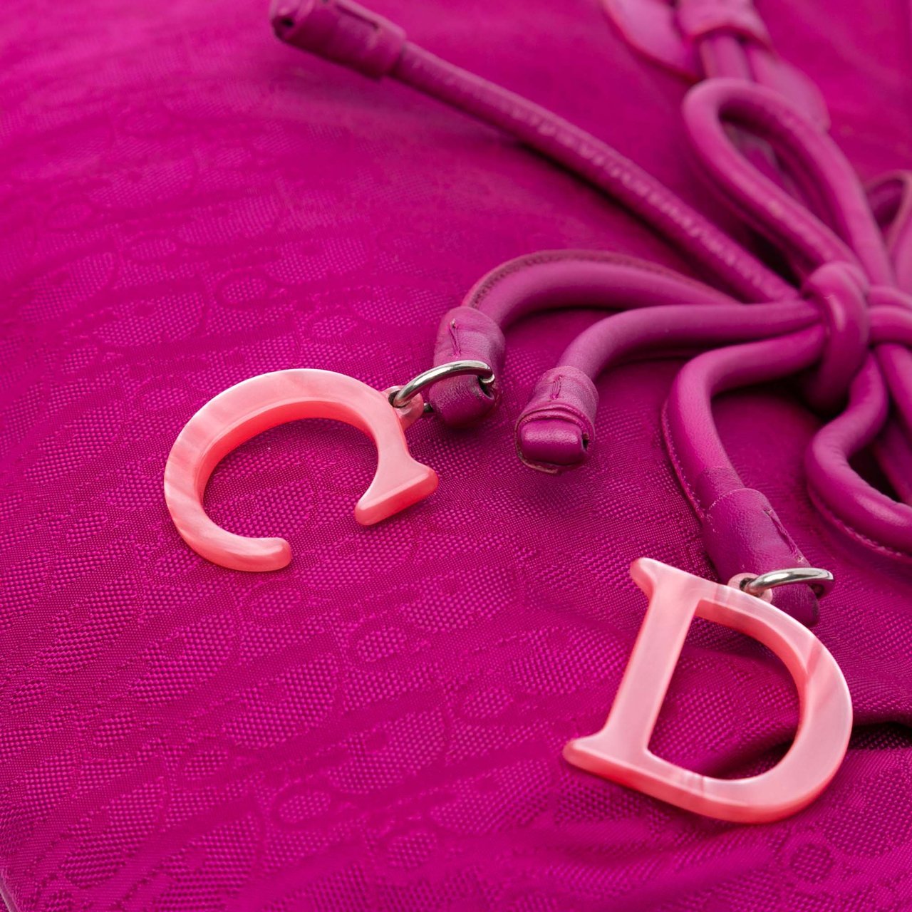 Dior Diorissimo Trotter Canvas Bow Charm Shoulder Bag Roze
