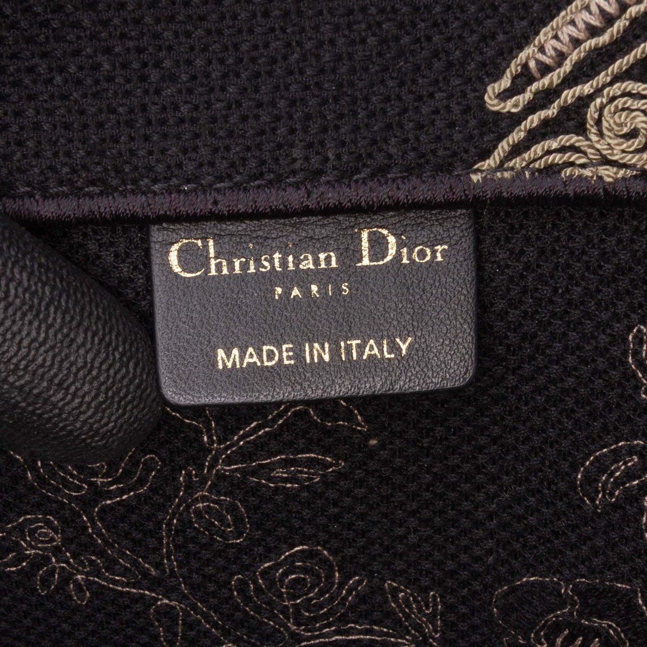 Dior Large Canvas Embroidered Jardin d'Hiver Book Tote Zwart