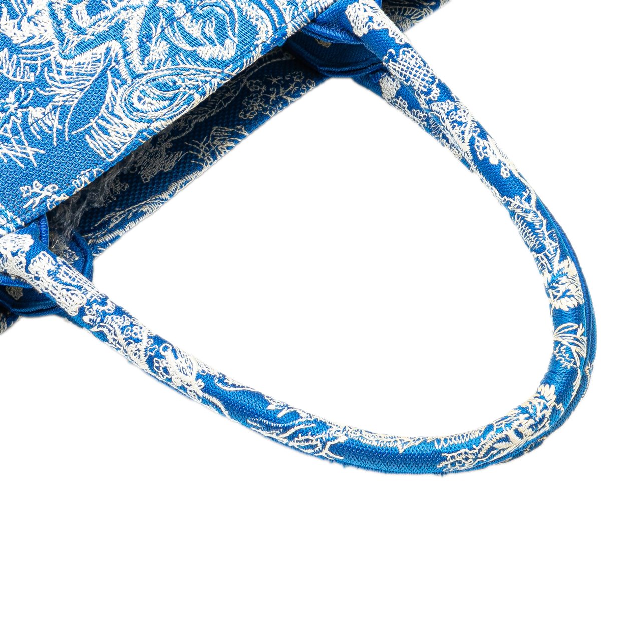 Dior Medium Canvas Embroidered Dioriviera Toile De Jouy Book Tote Blauw