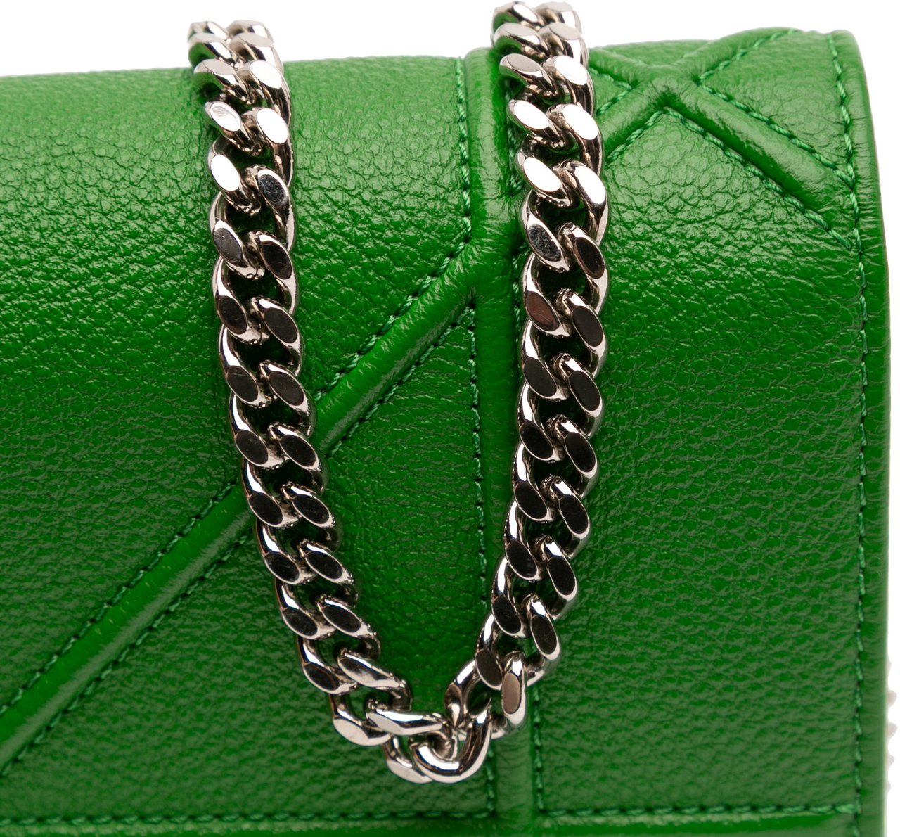 Dior Grained Calfskin Diorama Croisiere Wallet on Chain Groen