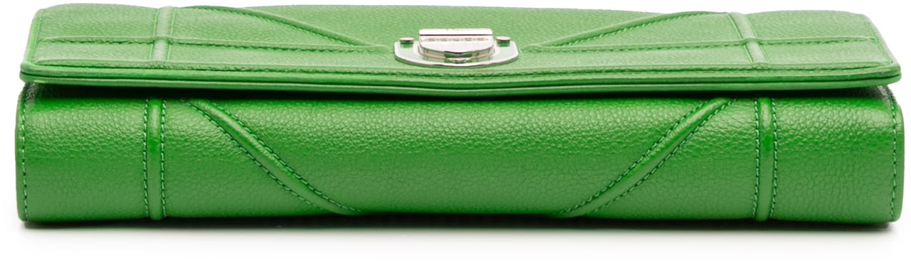 Dior Grained Calfskin Diorama Croisiere Wallet on Chain Groen