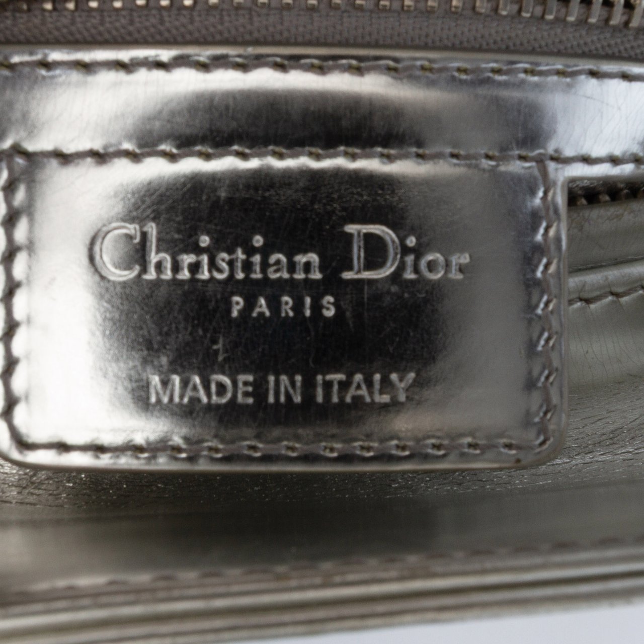 Dior Medium Metallic Patent Lady Dior Zilver