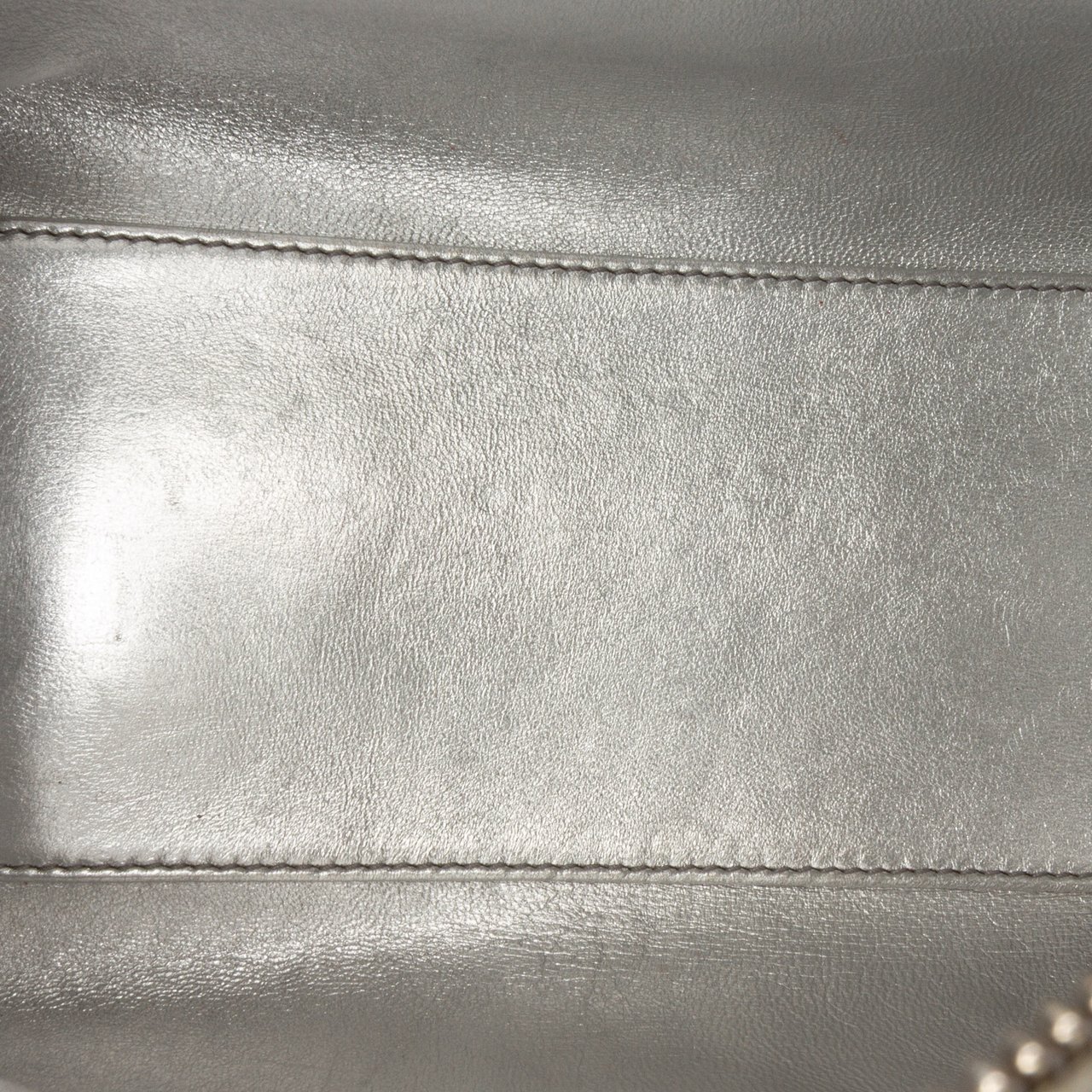 Dior Medium Metallic Patent Lady Dior Zilver