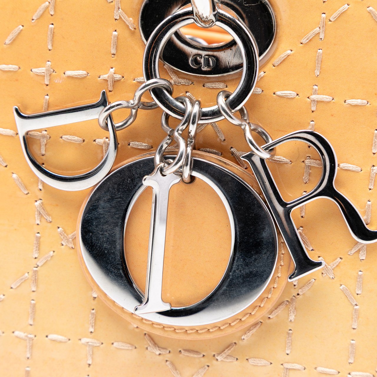 Dior Medium Ombre Patent Cannage Lady Dior Oranje