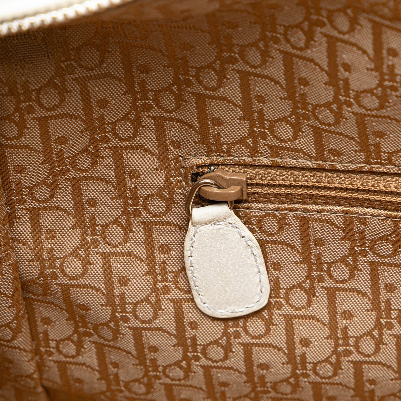 Dior Large Lambskin Cannage Lady Dior Wit