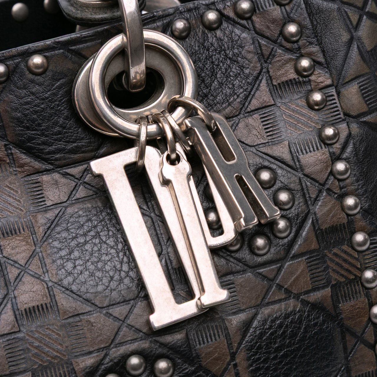 Dior Medium Calfskin Cannage Embossed Flower Studded Supple Lady Dior Zwart