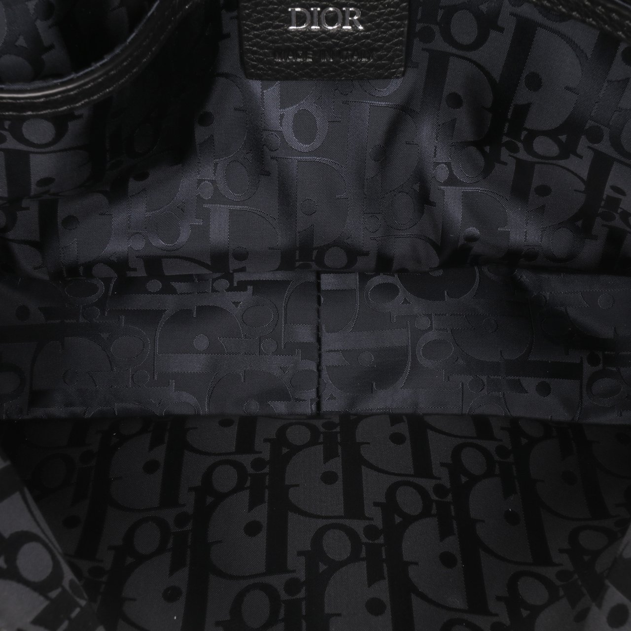 Dior Grained Calfskin Hit The Road Bag Zwart