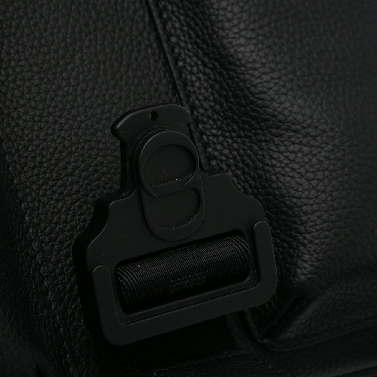 Dior Grained Calfskin Hit The Road Bag Zwart