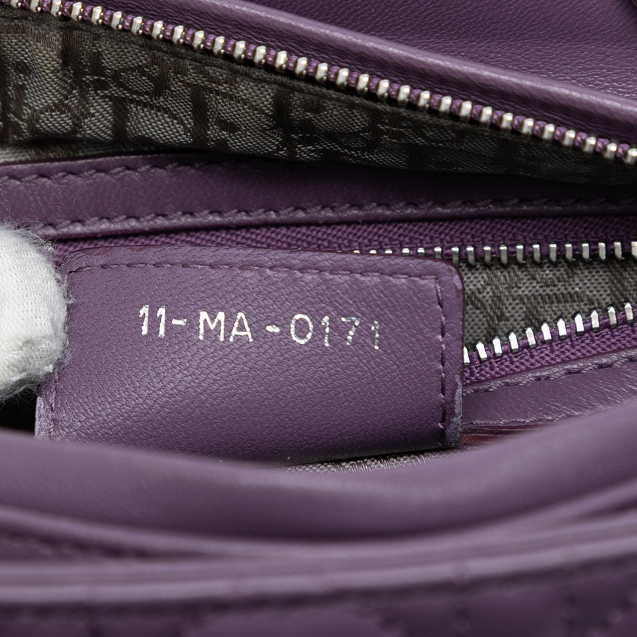 Dior Medium Lambskin Cannage Lady Dior Paars