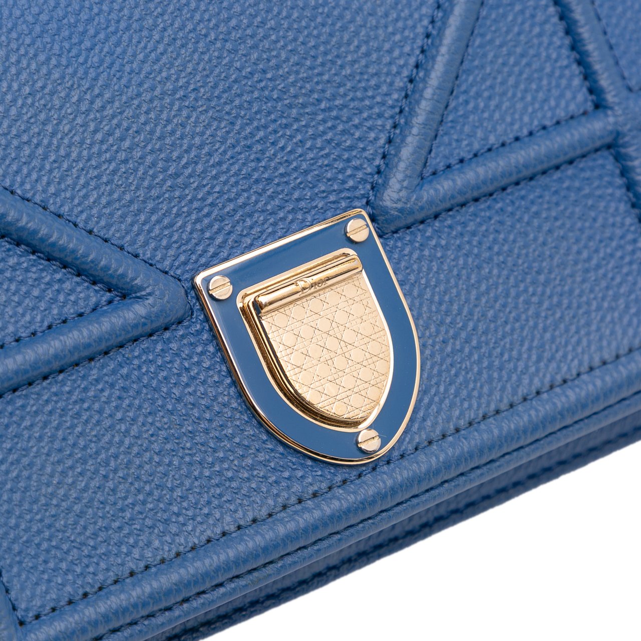 Dior Grained Calfskin Diorama Wallet on Chain Blauw