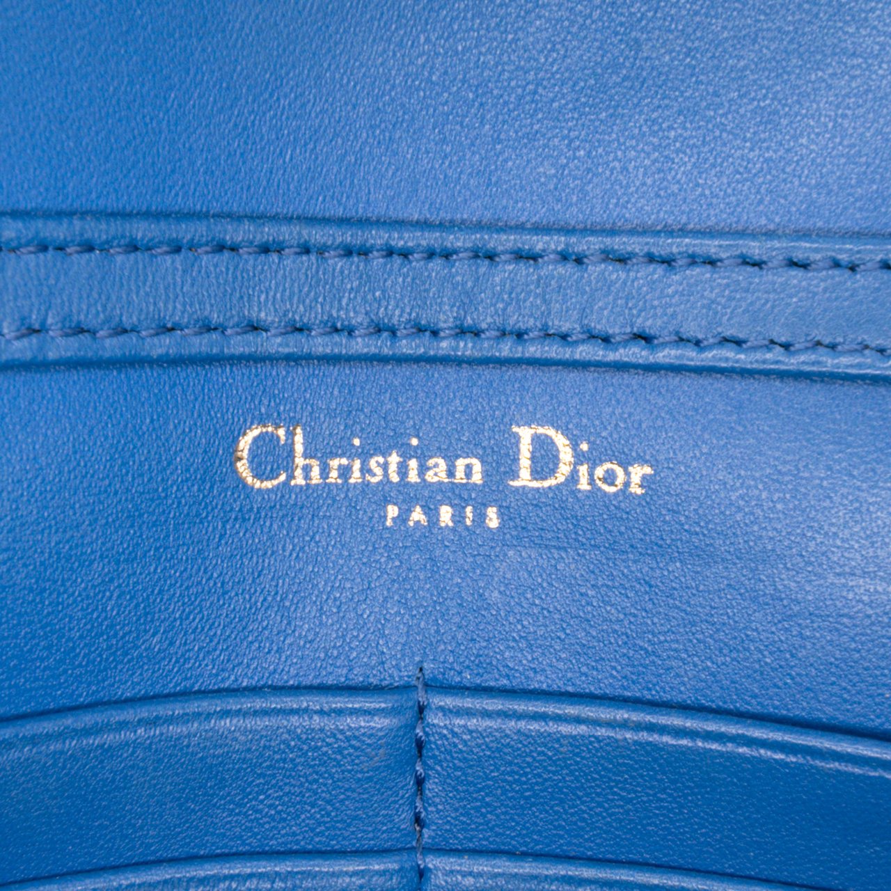 Dior Grained Calfskin Diorama Wallet on Chain Blauw