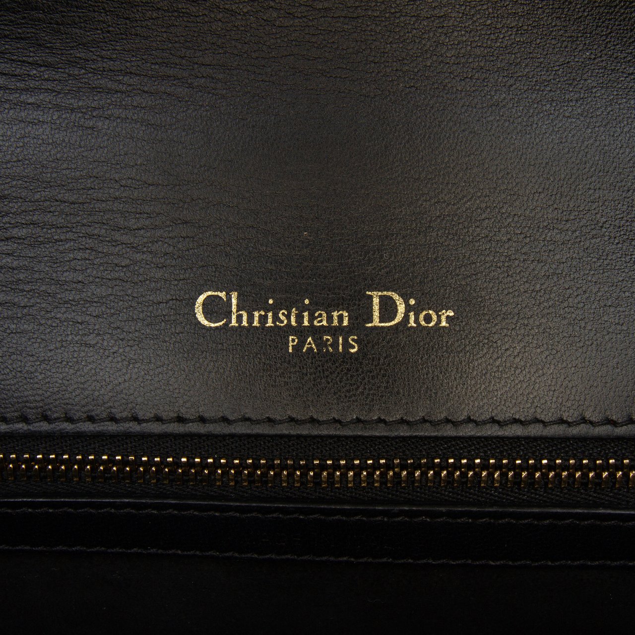 Dior Medium Studded Lambskin Diorama Flap Zwart