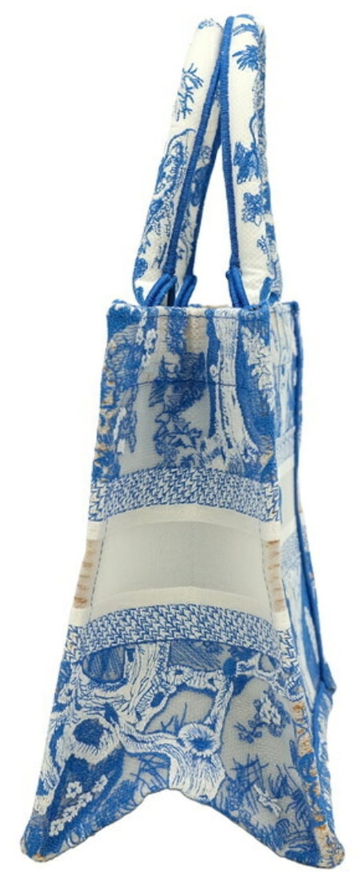 Dior Christian Dior Book Tote Embroidered Leather Small Blauw