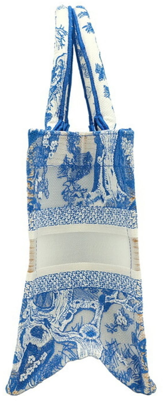 Dior Christian Dior Book Tote Embroidered Leather Small Blauw