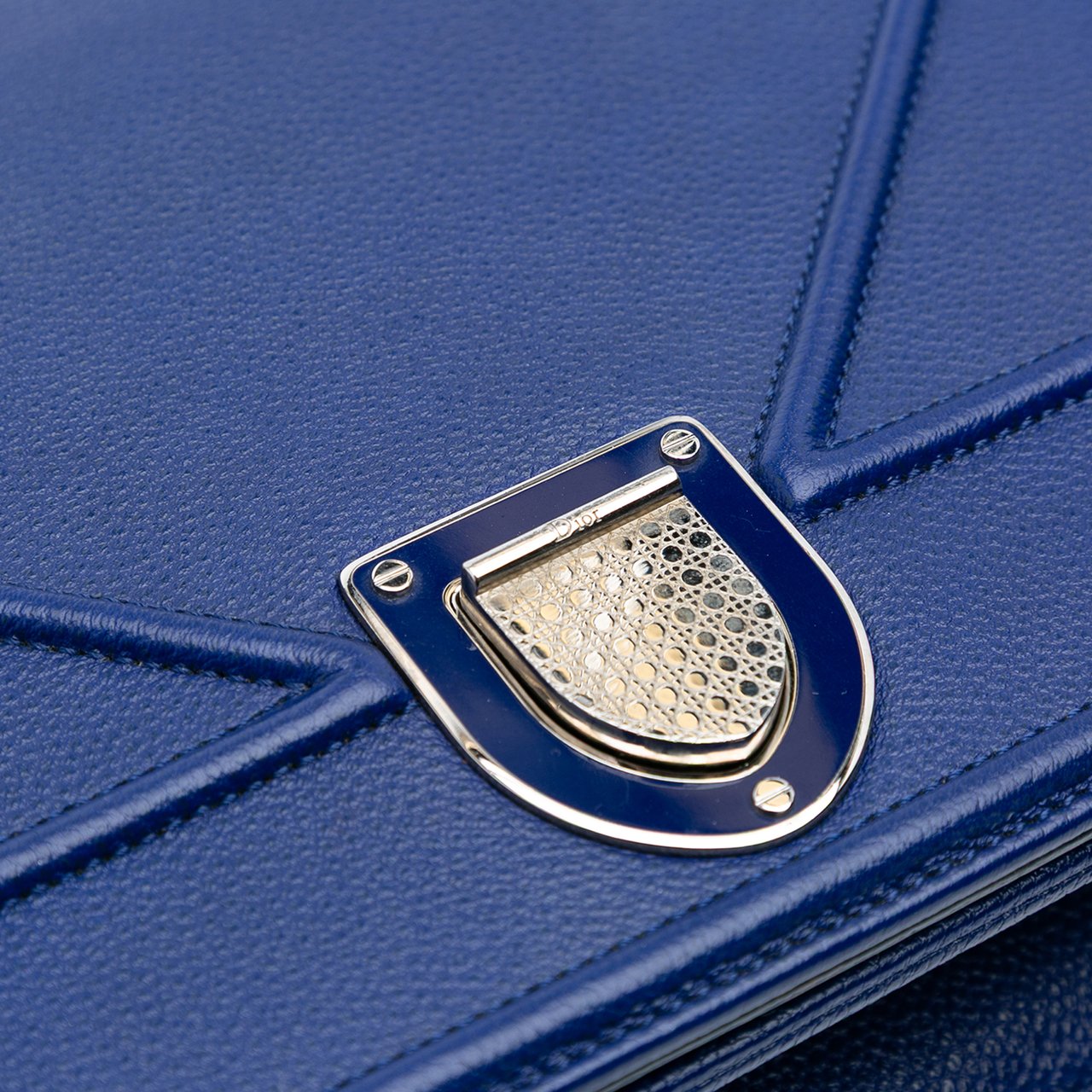 Dior Medium Grained Calfskin Diorama Flap Blauw