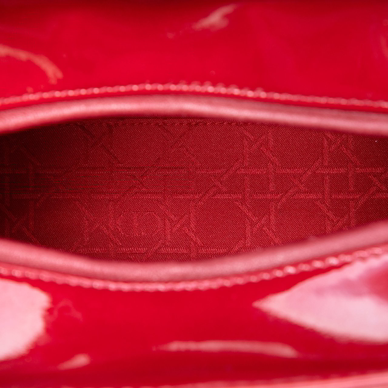Dior Medium Patent Cannage Lady Dior Rood