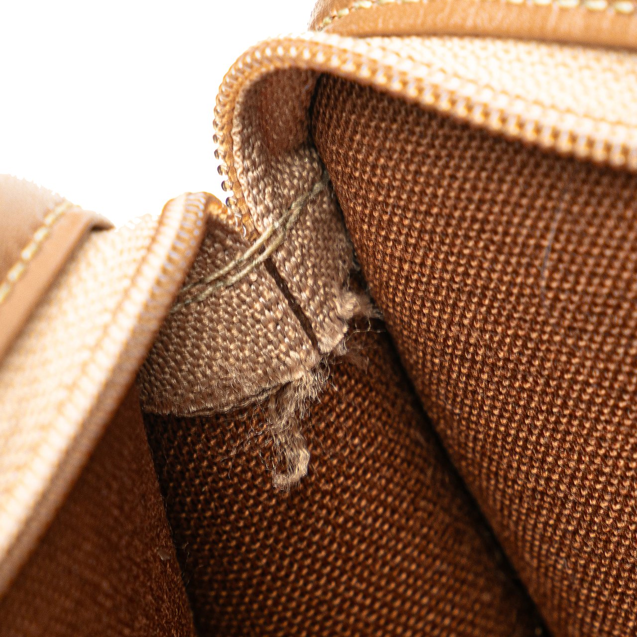 Dior Honeycomb Coated Canvas Clutch Bruin