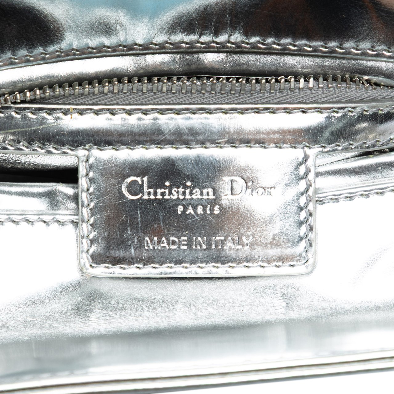 Dior Medium Metallic Patent Lady Dior Zilver