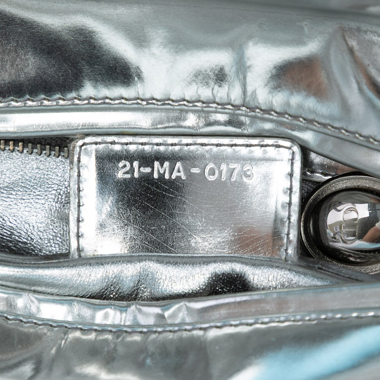 Dior Medium Metallic Patent Lady Dior Zilver