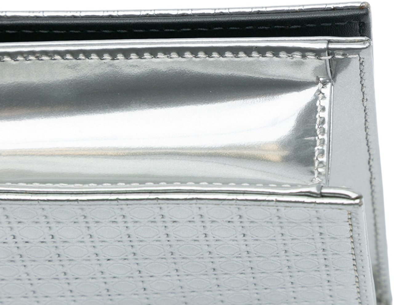 Dior Metallic Patent Microcannage Lady Dior Croisiere Chain Clutch Zilver