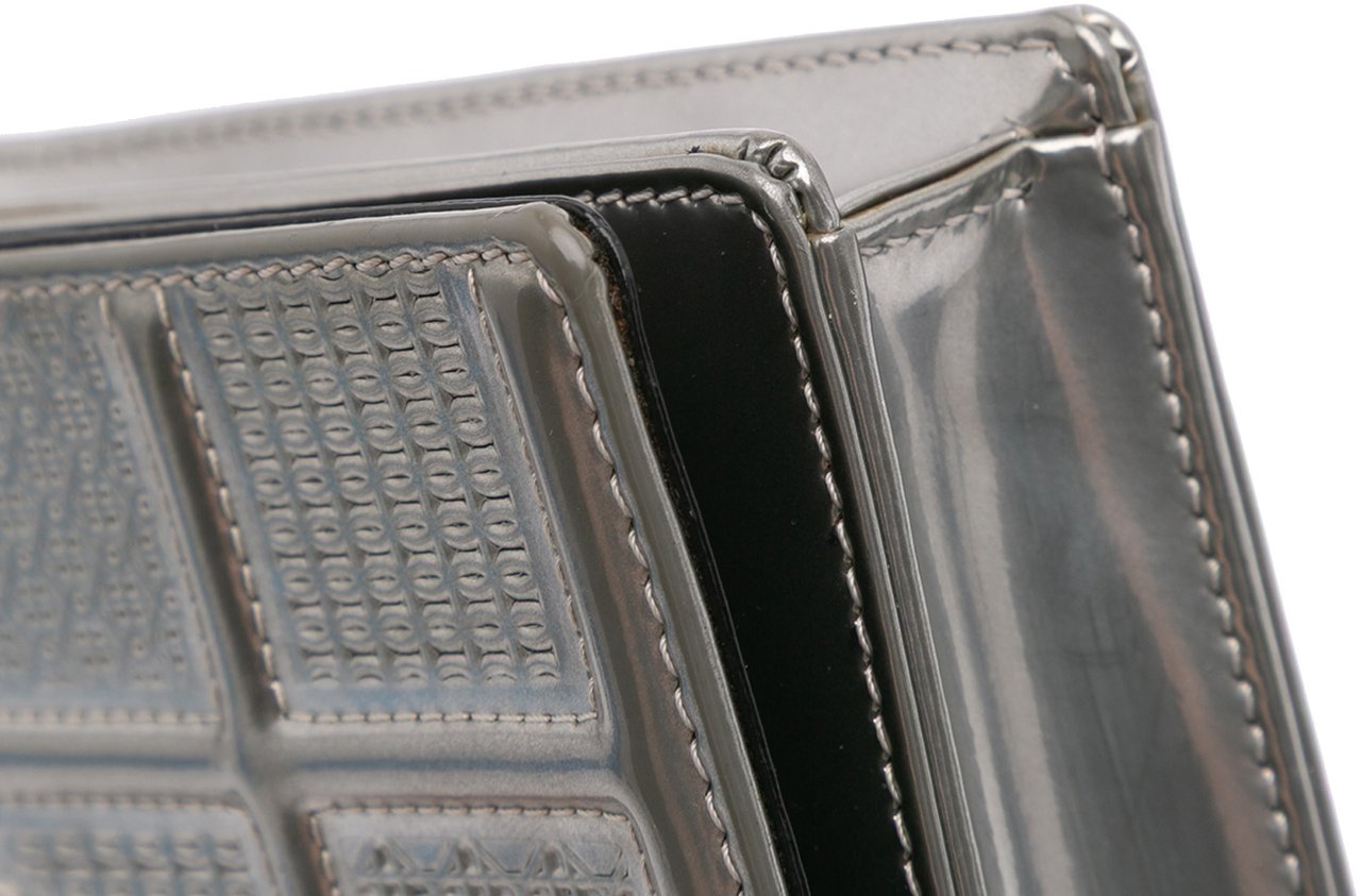Dior Metallic Patent Microcannage Diorama Wallet on Chain Zilver