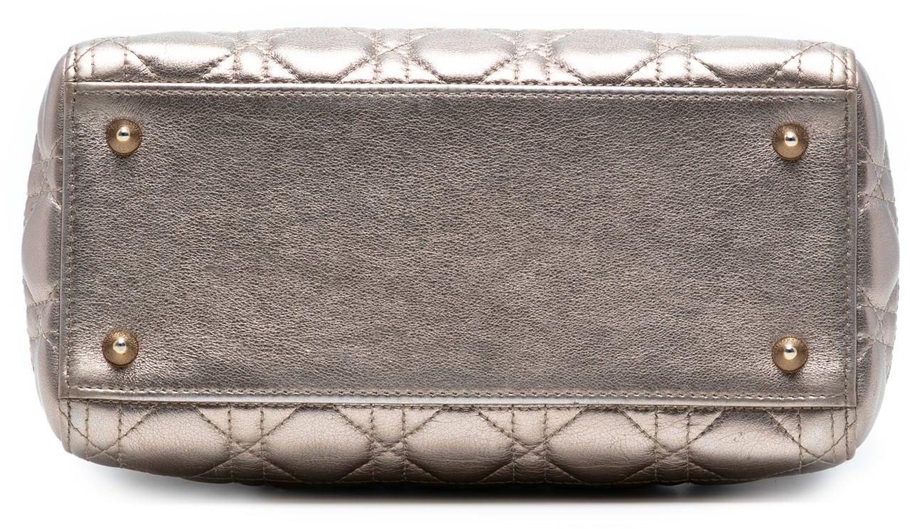 Dior Medium Metallic Lambskin Cannage Lady Dior Goud