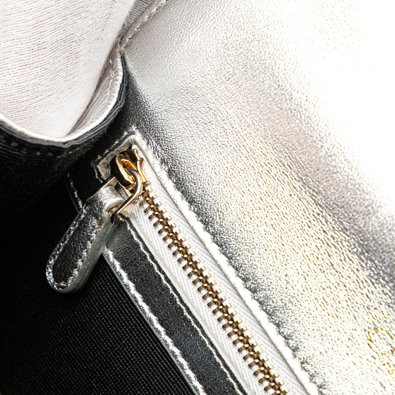 Dior Small Metallic Grained Calfskin Diorama Flap Zilver
